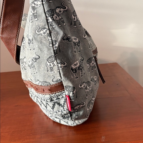 Unionbay Boho Elephant Print Slouchy Hobo Shoulder Bag - Picture 6 of 11